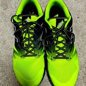 Gently used men’s new balance, size 11